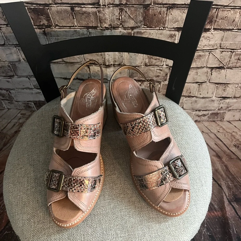 Comfortable Women's Leather Slingback Sandals - Neutral Pink - Picture 1 of 6